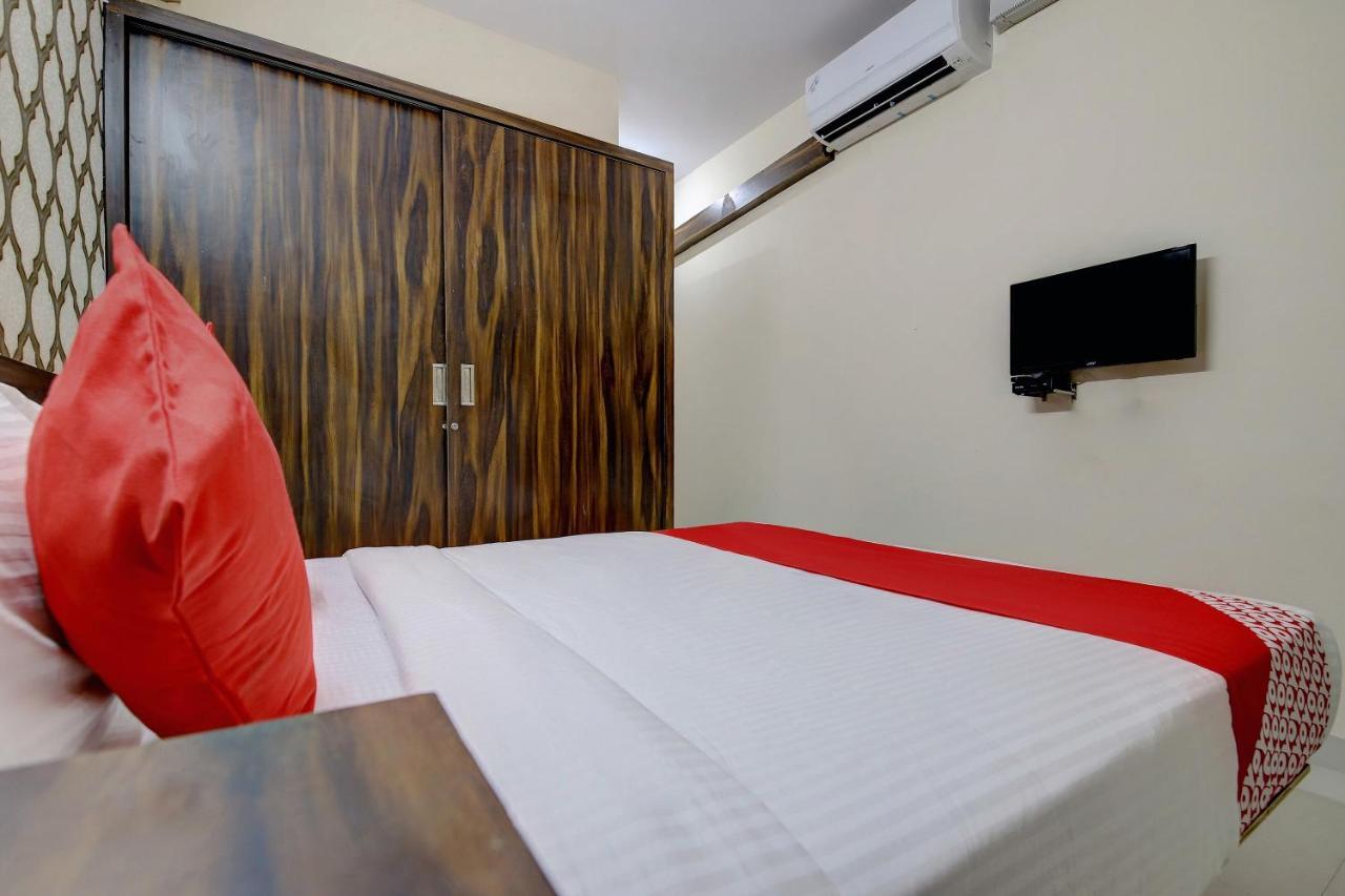 Oyo Flagship Varcity Pearl Near Nexus Mall Koramangala Bangalore Exteriör bild