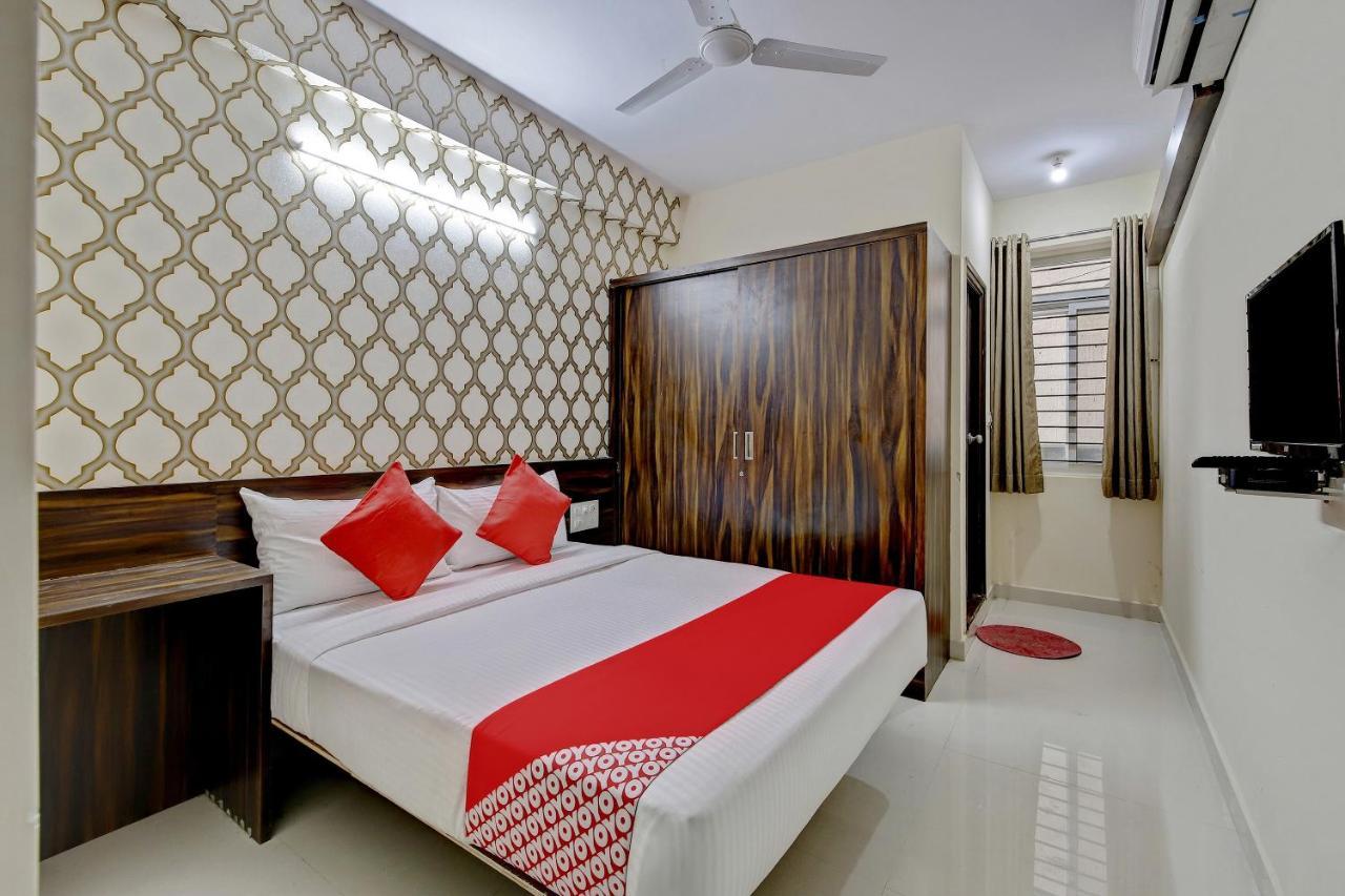 Oyo Flagship Varcity Pearl Near Nexus Mall Koramangala Bangalore Exteriör bild